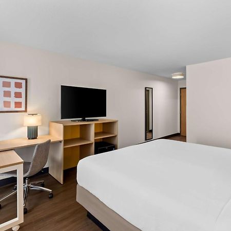 Spark By Hilton Calhoun Bagian luar foto