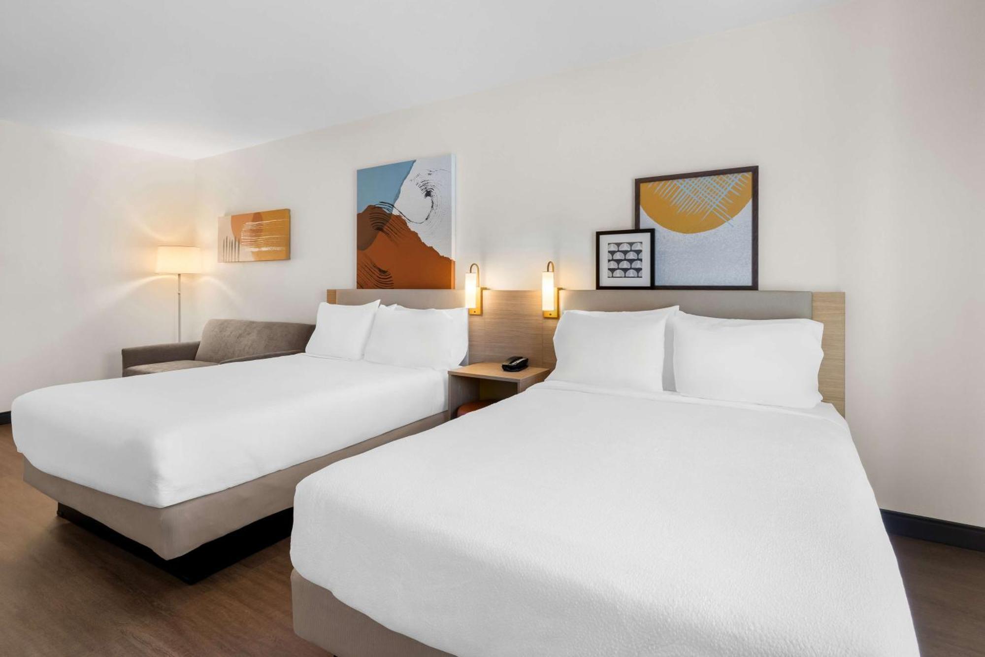 Spark By Hilton Calhoun Bagian luar foto
