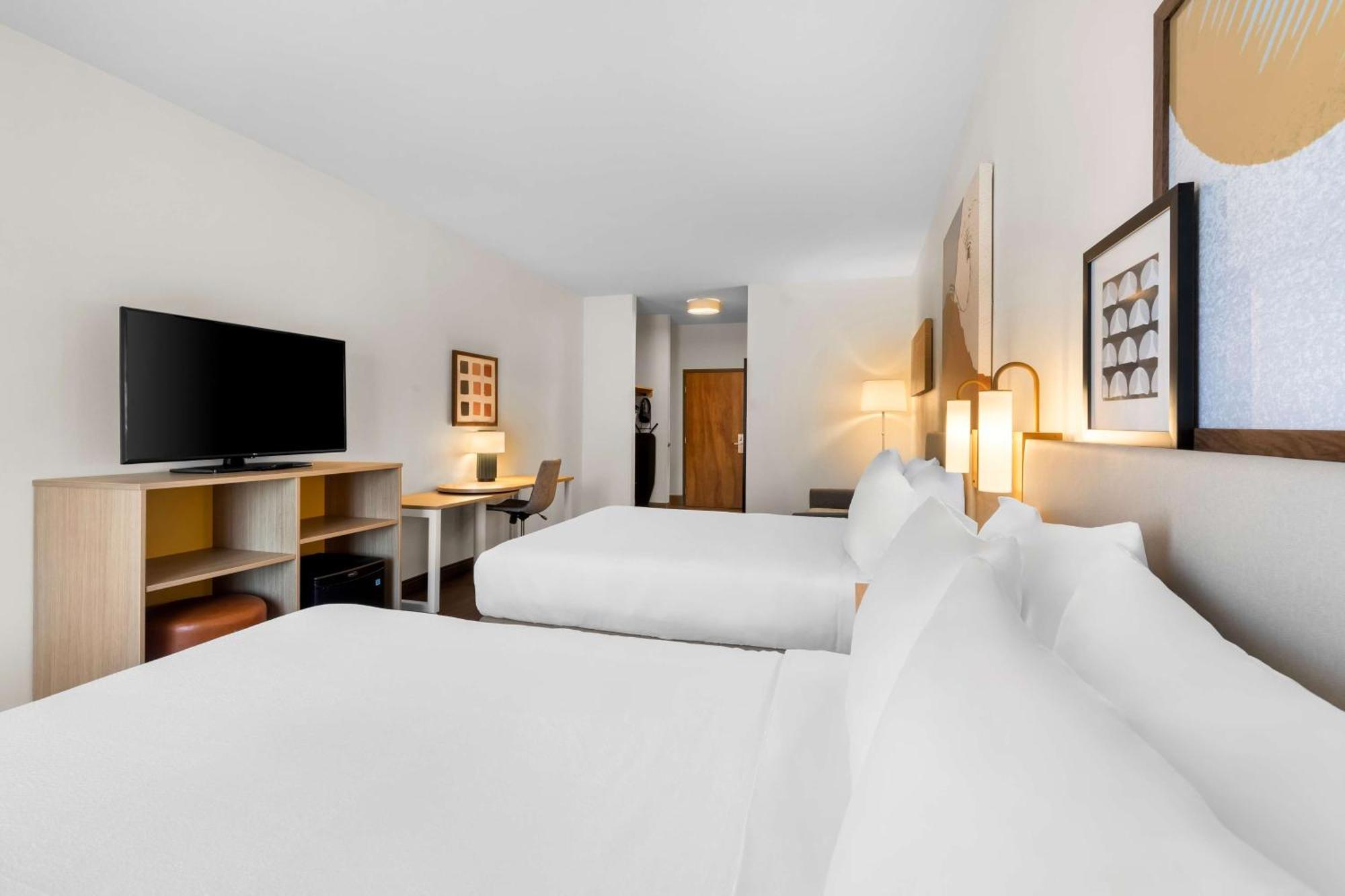 Spark By Hilton Calhoun Bagian luar foto
