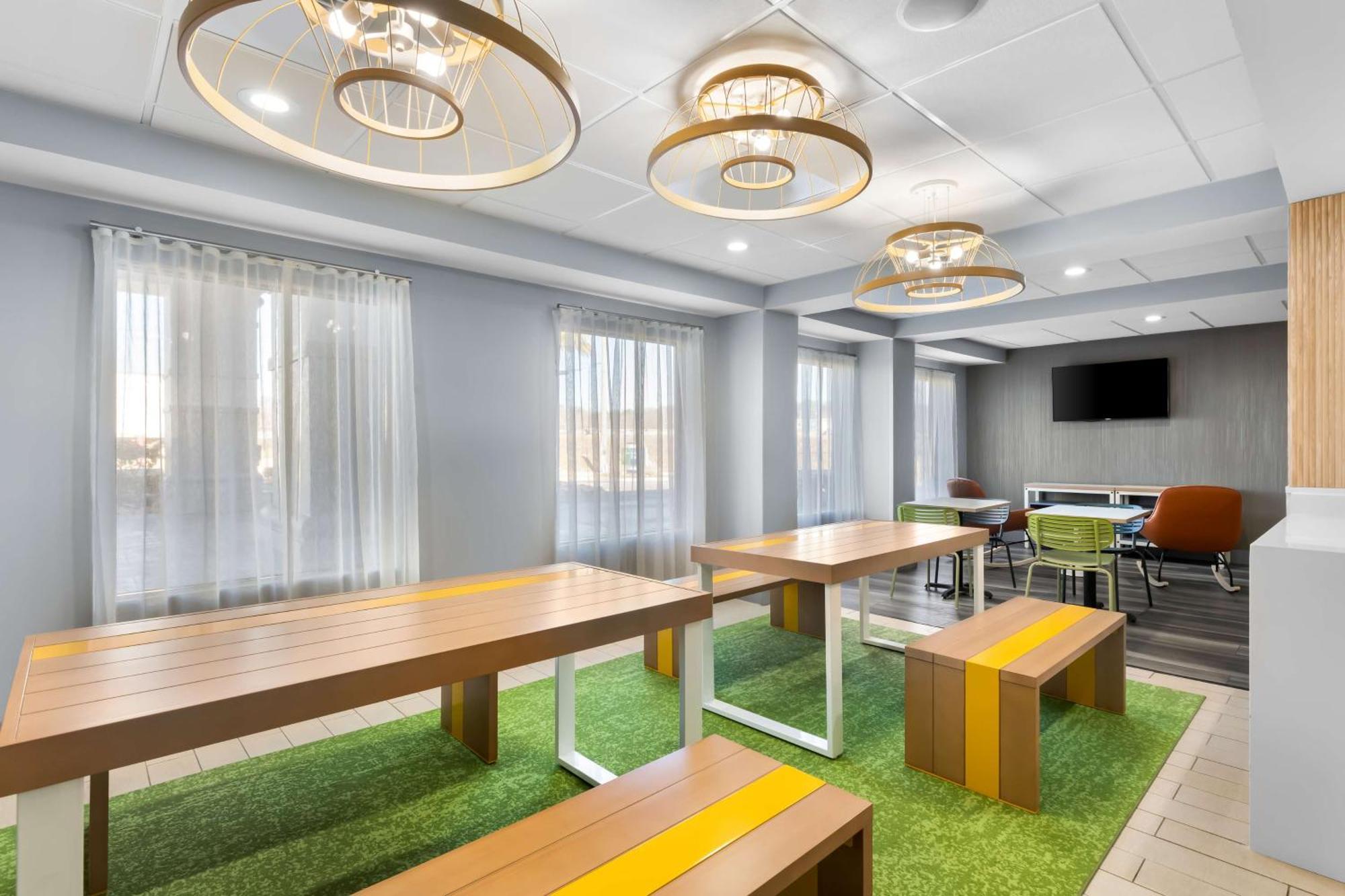 Spark By Hilton Calhoun Bagian luar foto