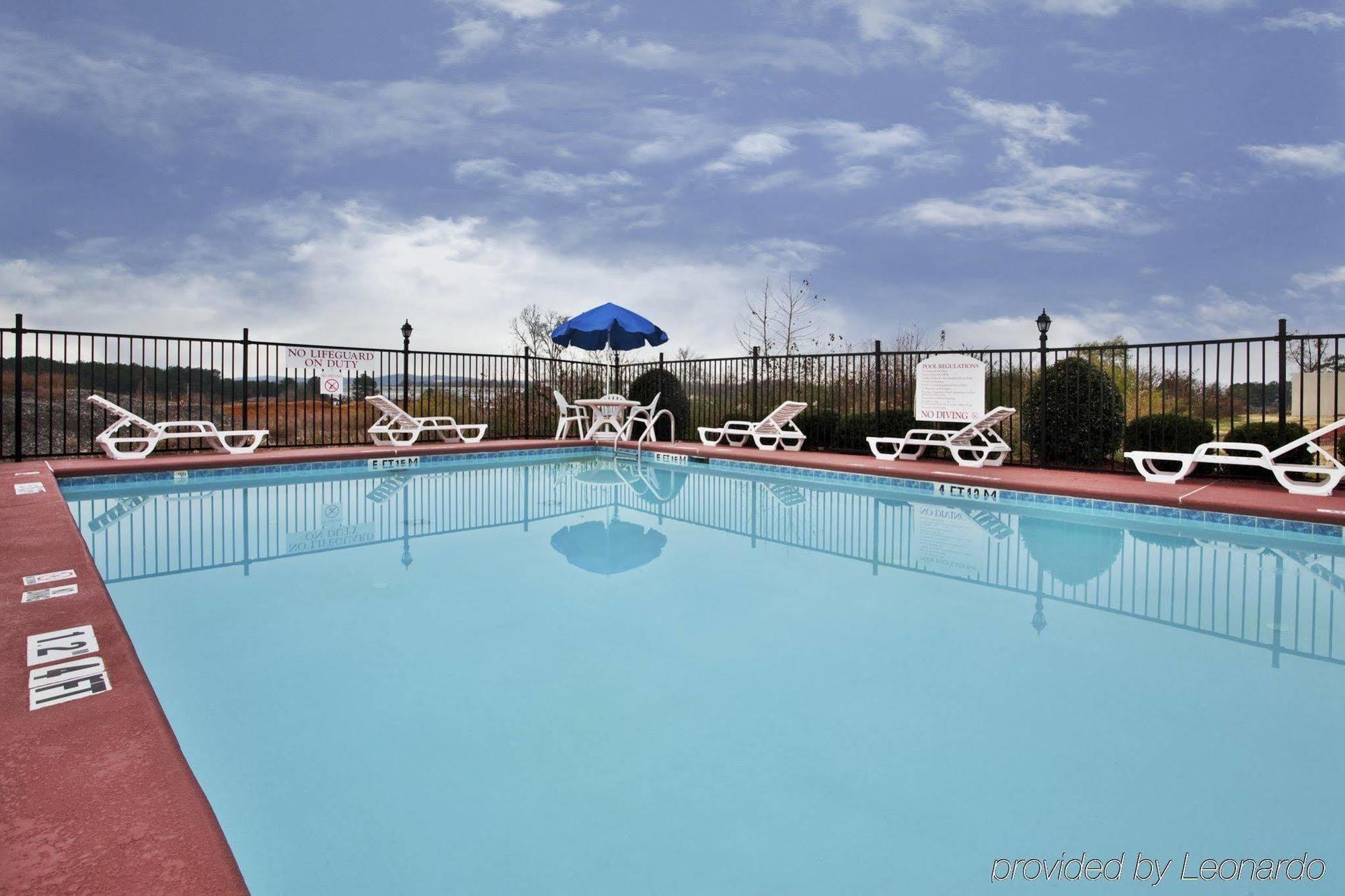 Spark By Hilton Calhoun Bagian luar foto